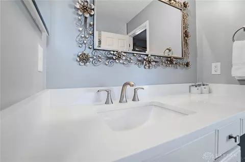 Bath - 4019 Fieldsedge Dr, Mason, OH 45040 photo 7 of 11