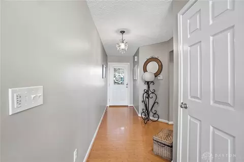Entry Way - 4019 Fieldsedge Dr, Mason, OH 45040 photo 4 of 10