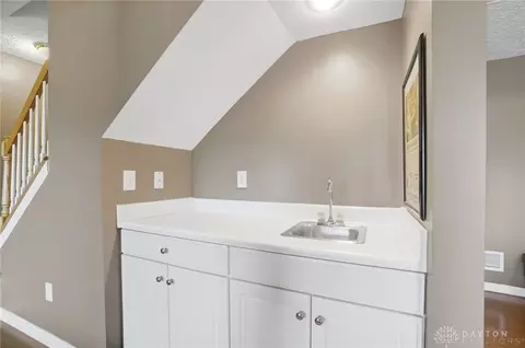 Entry Way - 4019 Fieldsedge Dr, Mason, OH 45040 photo 10 of 10