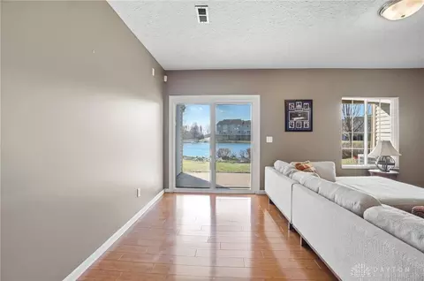 Living - 4019 Fieldsedge Dr, Mason, OH 45040 photo 2 of 2