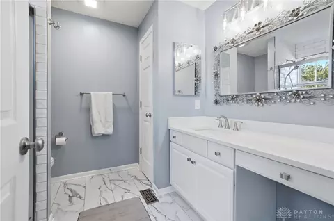 Bath - 4019 Fieldsedge Dr, Mason, OH 45040 photo 6 of 11