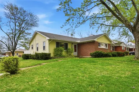 2600 Oakley Ave, Dayton, OH 45419