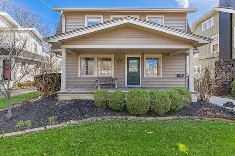 24 Greenmount Blvd, Oakwood, OH 45419