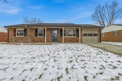 2508 Foxchase Ct, Troy, OH 45373