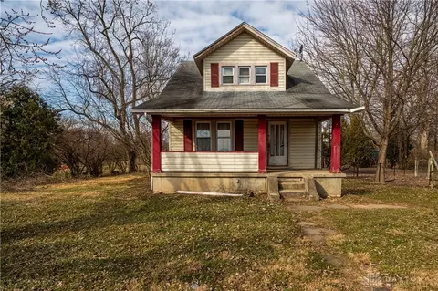 719 S Church St, New Lebanon, OH 45345