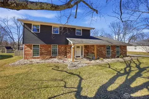 Exterior - 9725 Sheehan Rd, Centerville, OH 45458 photo 2 of 13