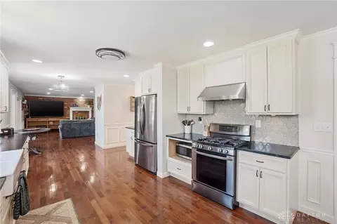 Kitchen - 9725 Sheehan Rd, Centerville, OH 45458 photo 3 of 6