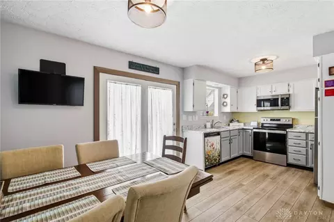 Kitchen - 3167 Gracemore, Kettering, OH 45420 photo 2 of 5