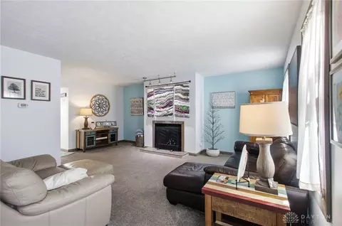Living - 3167 Gracemore, Kettering, OH 45420 photo 1 of 3