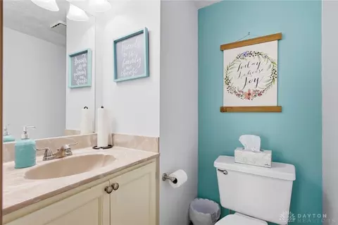 Bath - 3167 Gracemore, Kettering, OH 45420 photo 2 of 5