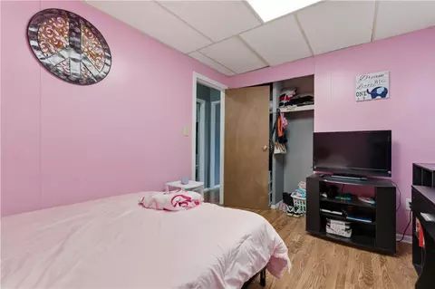 Bedroom - 6000 Sharp Rd, Dayton, OH 45432 photo 2 of 6