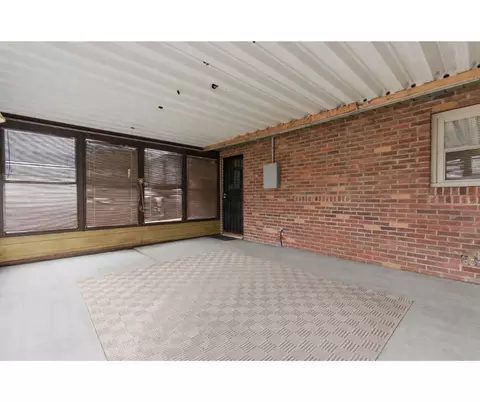 Exterior - 6000 Sharp Rd, Dayton, OH 45432 photo 5 of 6
