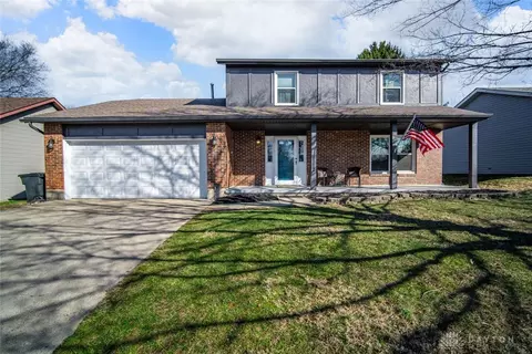 80 Elkins Ln, Springboro, OH 45066