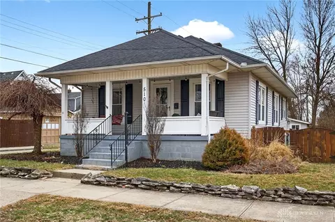 510 Drury Ln, Troy, OH 45373