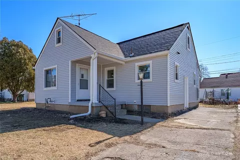 3250 Campus Dr, Dayton, OH 45406