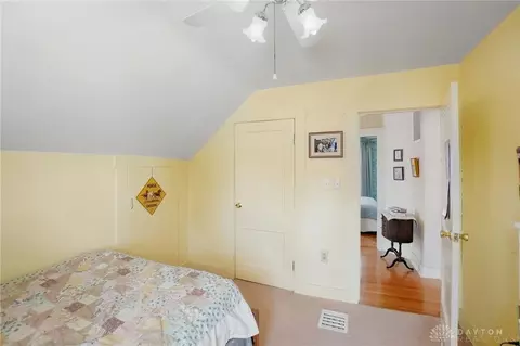 Bedroom - 920 Oak St, Springfield, OH 45505 photo 6 of 6