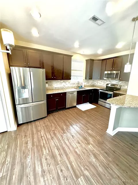 Kitchen - 199 E Rochelle St #I199, Cincinnati, OH 45219 photo 1 of 4
