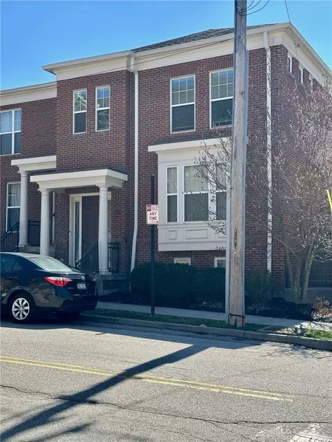 Exterior - 199 E Rochelle St #I199, Cincinnati, OH 45219 photo 1 of 7