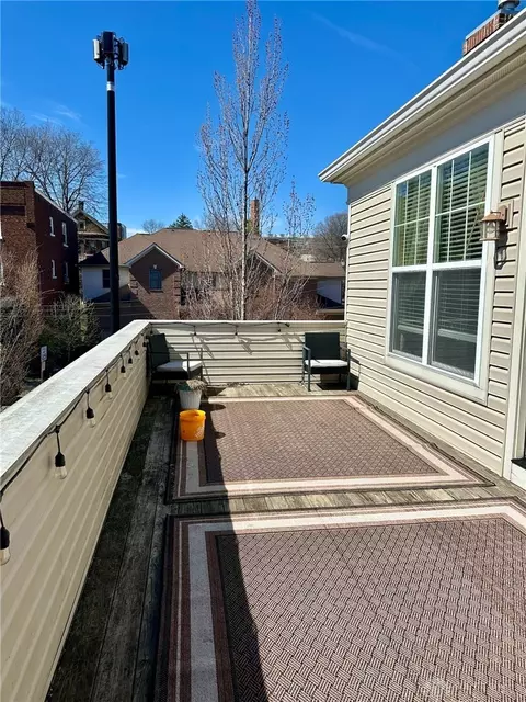 Exterior - 199 E Rochelle St #I199, Cincinnati, OH 45219 photo 5 of 7