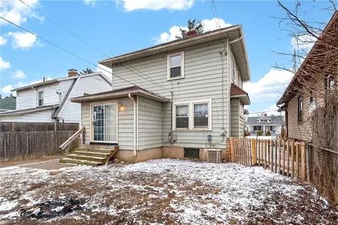 53 E Siebenthaler Ave, Dayton, OH 45405