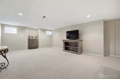 Living - 1914 Home Path Ct, Centerville, OH 45459 photo 3 of 4