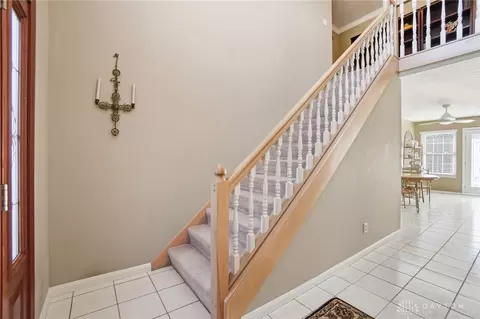 Entry Way - 1914 Home Path Ct, Centerville, OH 45459 photo 3 of 5