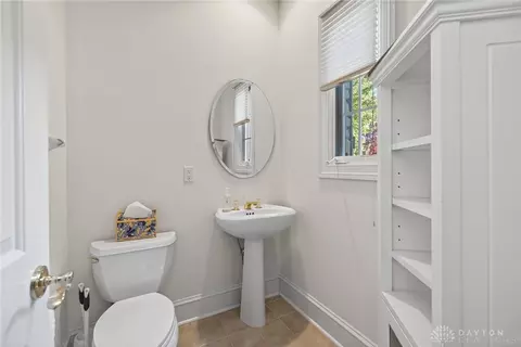 Bath - 314 Rue Marseille, Dayton, OH 45429 photo 1 of 7