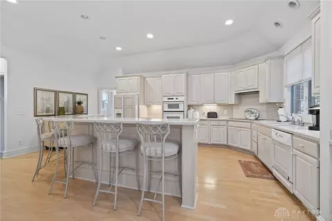 Kitchen - 314 Rue Marseille, Dayton, OH 45429 photo 1 of 4