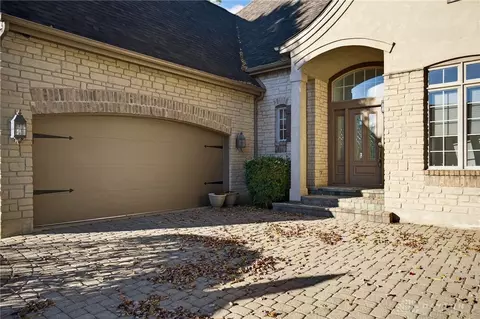 Exterior - 314 Rue Marseille, Dayton, OH 45429 photo 3 of 7