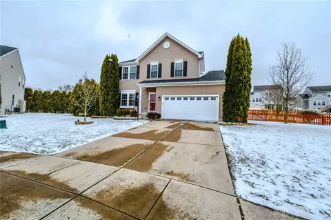 1840 Spring Ridge Ct, Xenia, OH 45385
