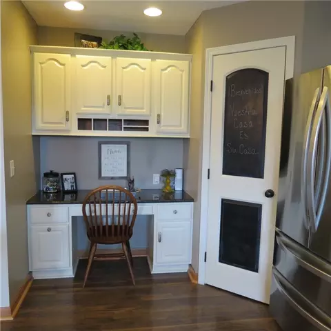 Kitchen - 13400 Whitefeather, Anna, OH 45302 photo 4 of 4