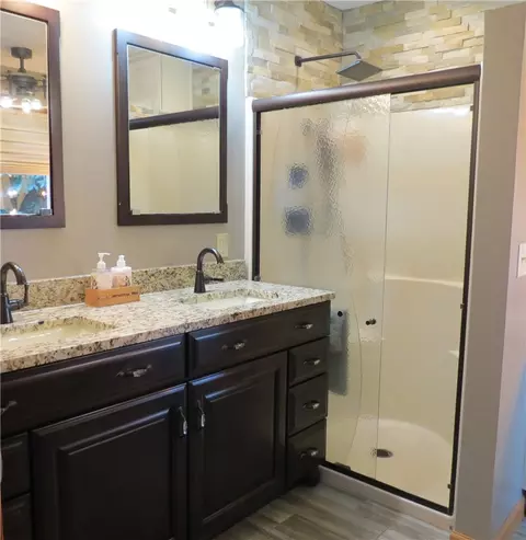 Bath - 13400 Whitefeather, Anna, OH 45302 photo 1 of 2