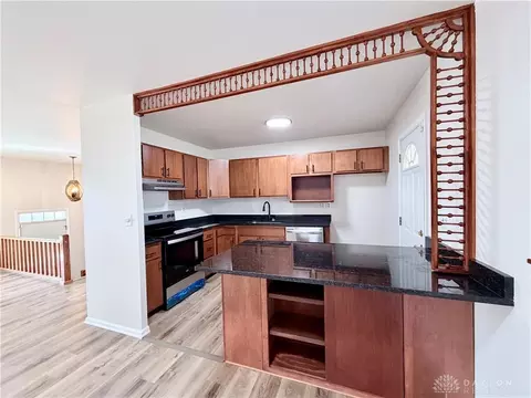 Kitchen - 518 Hazelbrook Ave, Springfield, OH 45506 photo 1 of 3