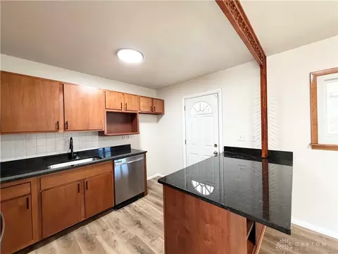Kitchen - 518 Hazelbrook Ave, Springfield, OH 45506 photo 3 of 3