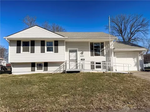 518 Hazelbrook Ave, Springfield, OH 45506