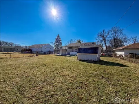 Exterior - 518 Hazelbrook Ave, Springfield, OH 45506 photo 10 of 10