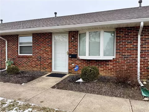 4577 Reno Ln, Springfield, OH 45503 photo 2