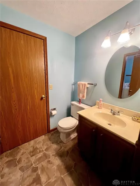 4577 Reno Ln, Springfield, OH 45503 photo 8