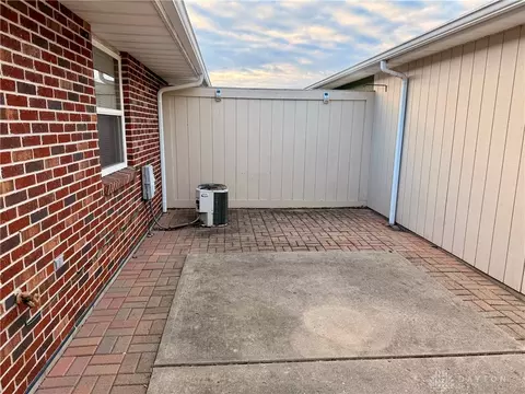 4577 Reno Ln, Springfield, OH 45503 photo 13