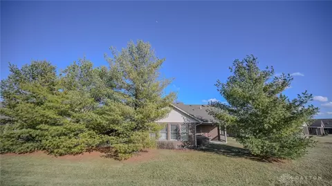 1812 Willow Lakes Dr, Springfield, OH 45502 photo 40