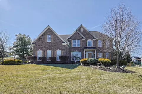7527 Burton Dr, Liberty Township, OH 45044