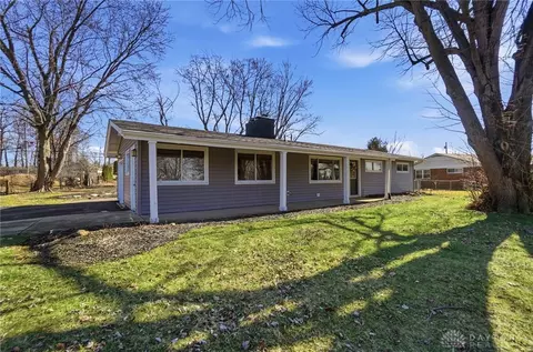 2610 Vayview Dr, Dayton, OH 45431