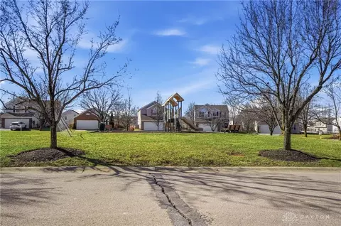 Exterior - 7462 Heaton Cir, Maineville, OH 45039 photo 12 of 12