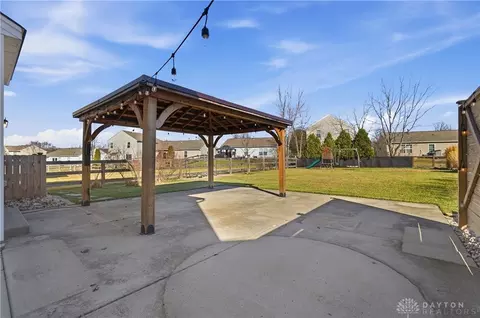 Exterior - 7462 Heaton Cir, Maineville, OH 45039 photo 11 of 12