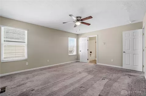 Bedroom - 7462 Heaton Cir, Maineville, OH 45039 photo 2 of 9