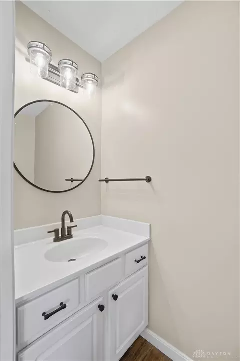 Bath - 7462 Heaton Cir, Maineville, OH 45039 photo 2 of 8