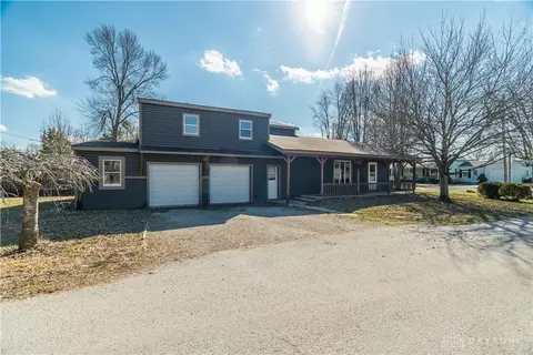 52 North St, Phillipsburg, OH 45354