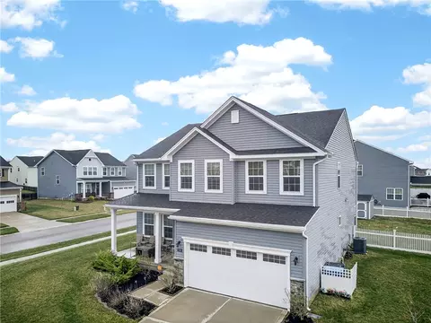 3192 White Ash Dr, Tipp City, OH 45371