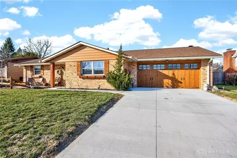 619 Rohrer Dr, Tipp City, OH 45371