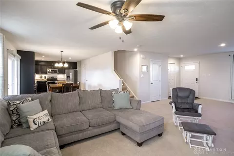 Entry Way - 2795 Kingman Dr, Xenia, OH 45385 photo 1 of 4